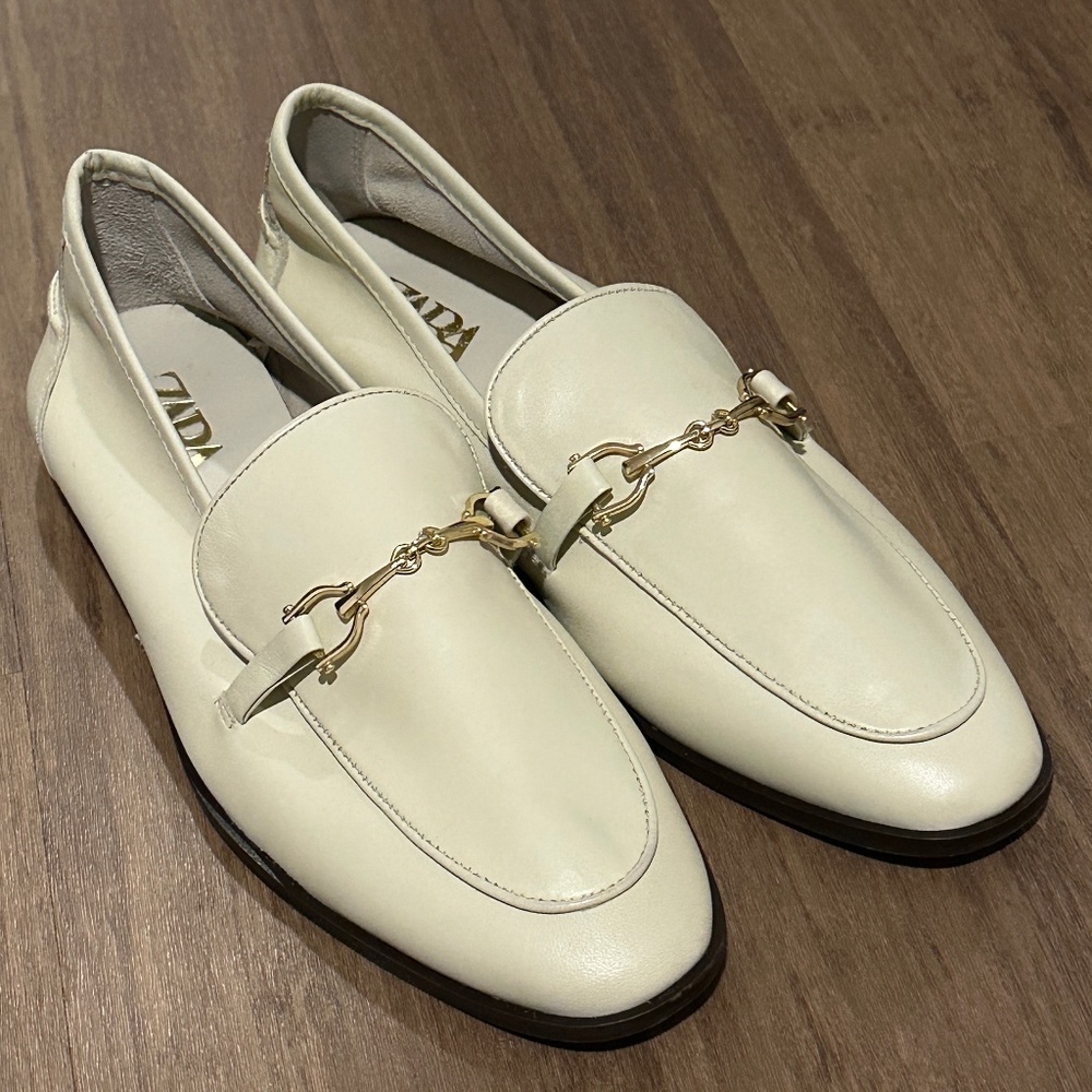 Zara Cream Leather Loafers With Buckle | Size 10
